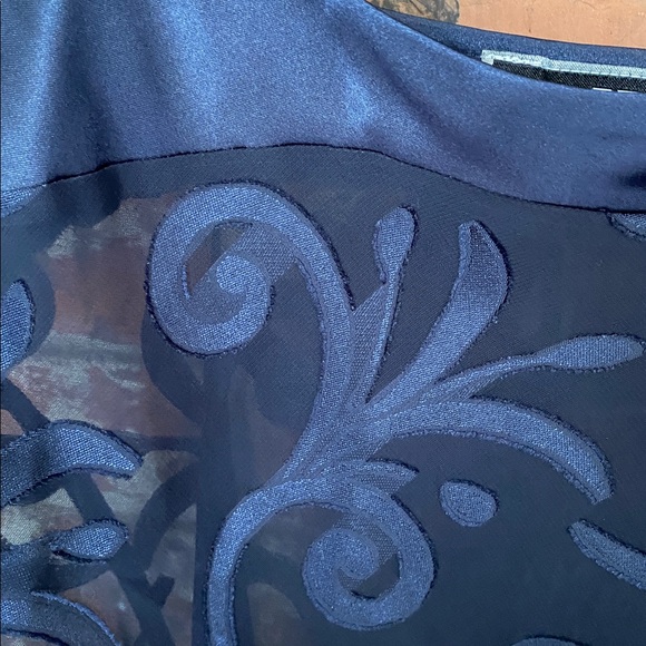 Halston night gown - Picture 4 of 5